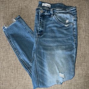 Light wash Vervet skinny jeans with distressing